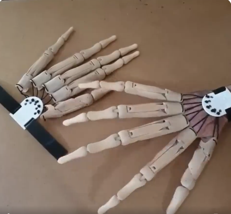 Articulated Fingers for Halloween